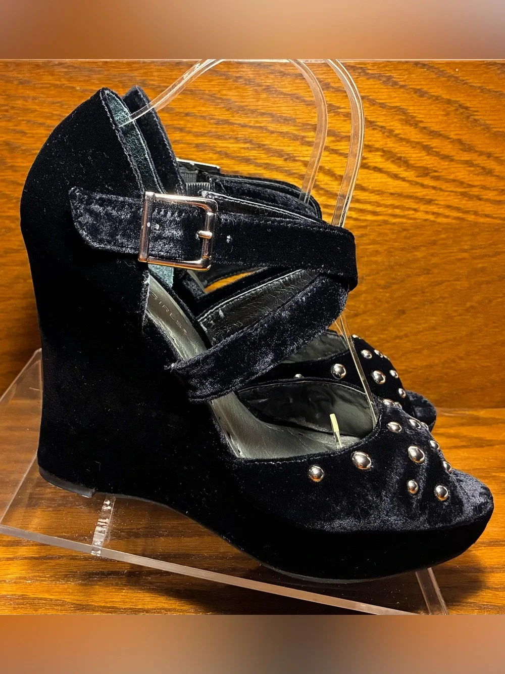 Y2K BCBGirls Studded Velvet Wedge Platform Peep Toe Heels Size 8